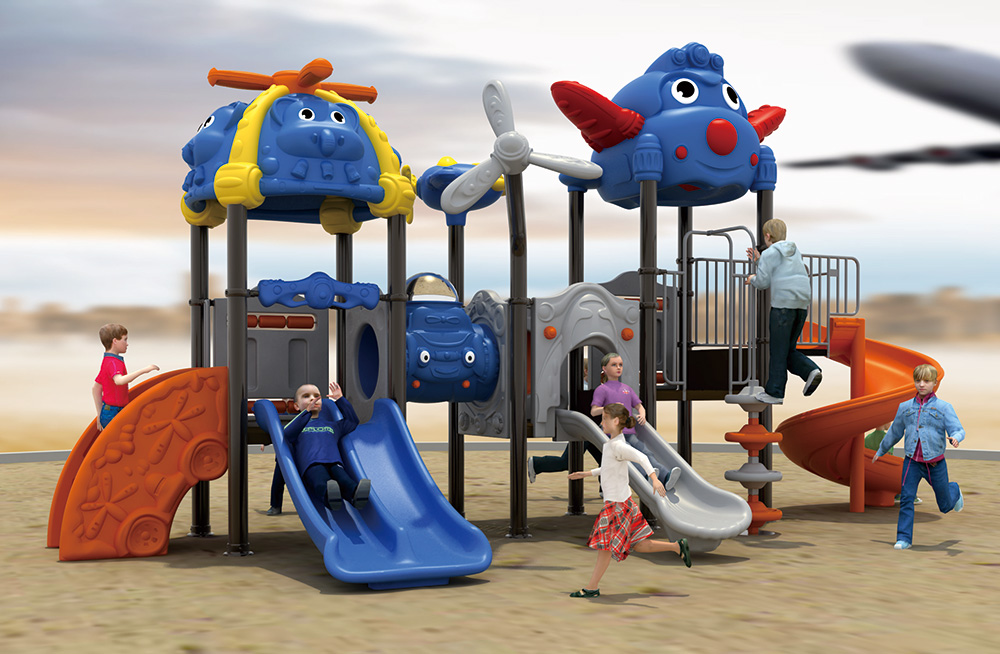 What should be explained when using children's playground equipment